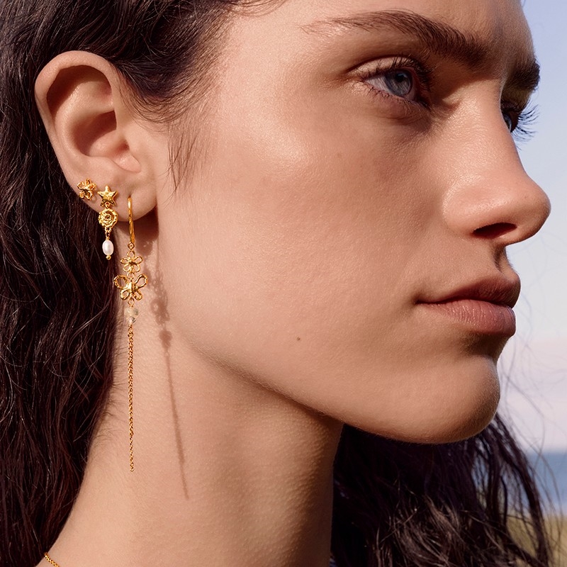 Maanesten - Livia Øreringe i forgyldt sølv med Prehnit  